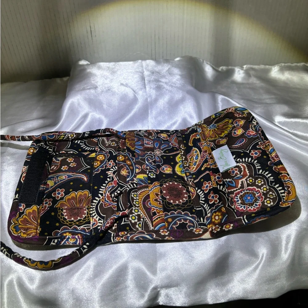 Vera Bradley crossbody Tri fold wallet purse. ID slot card storage Velcr…